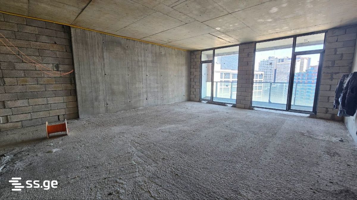 2 room Flat For Sale. Batumi - Bild 3