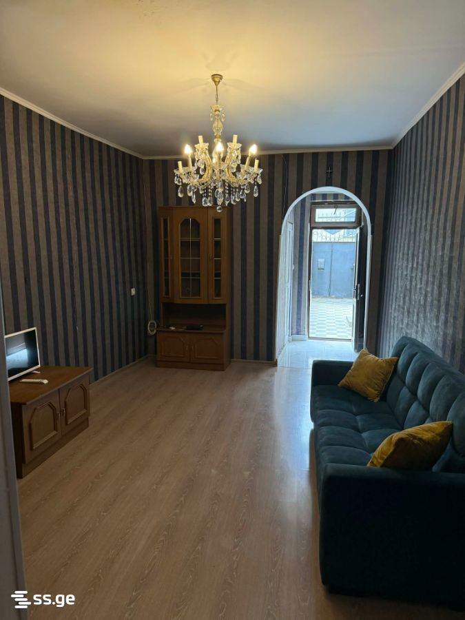 3 room Private House For Rent. Chugureti - Aanzicht 2