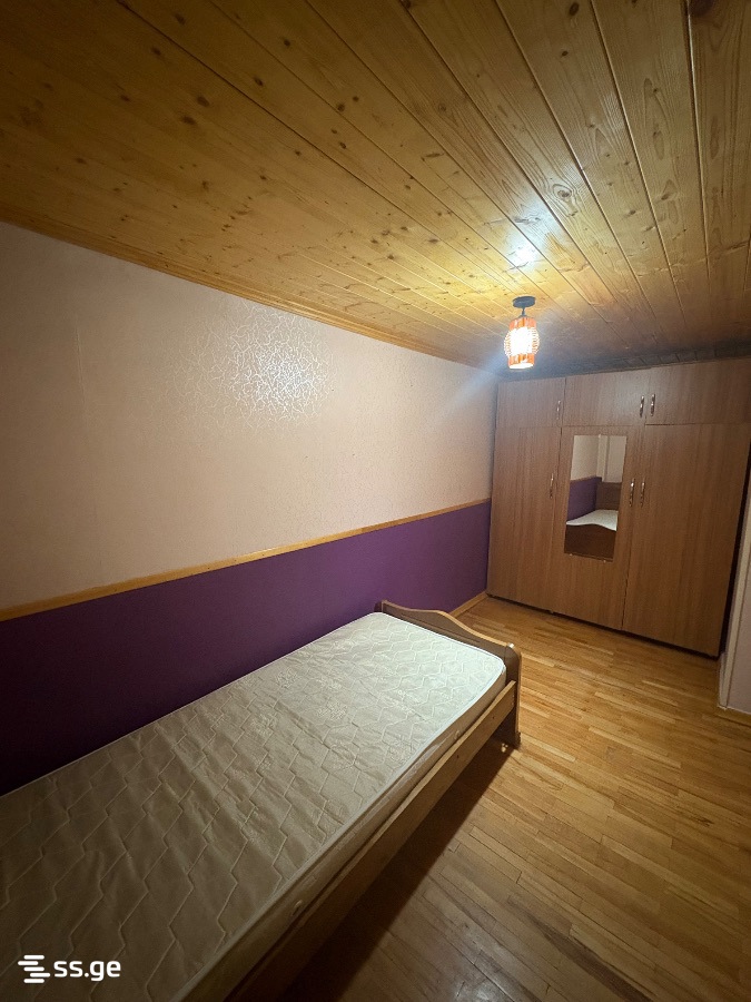 5 room Flat For Rent. Isani – další