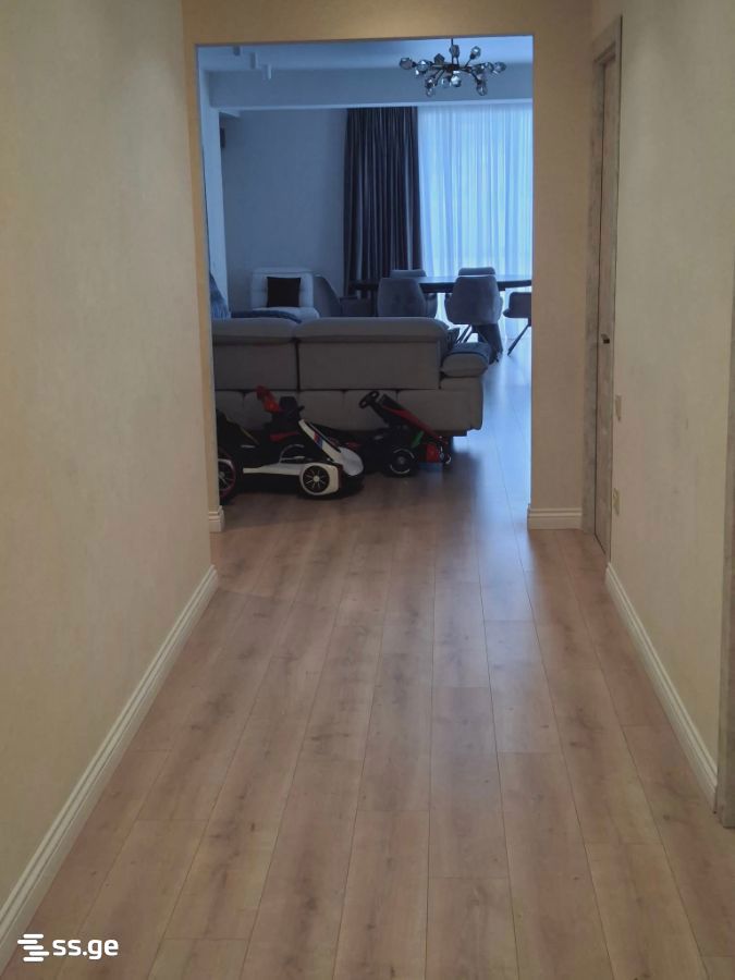 5 room Flat For Rent. Saburtalo - Aanzicht 6