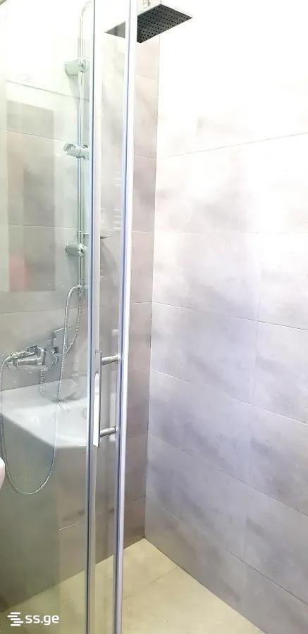 2 room Flat For Rent. Mtatsminda - Mehr