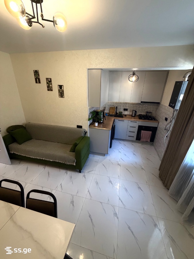 4 Room Flat For Rent. Tskaltubo view 3