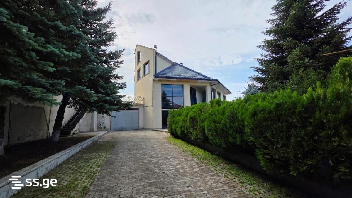 8 Room Summer Cottage For Sale view 3