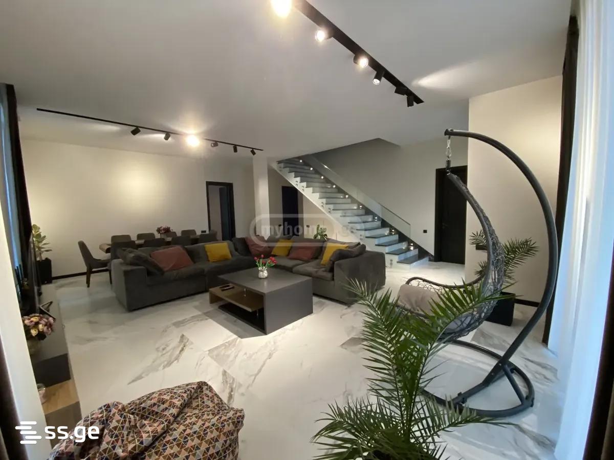 10 room Private House For Sale. Didi digomi - Aanzicht 3