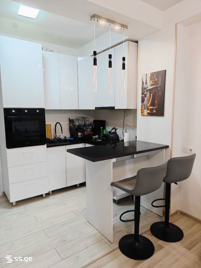 2 room Flat For Sale. Varketili - Więcej