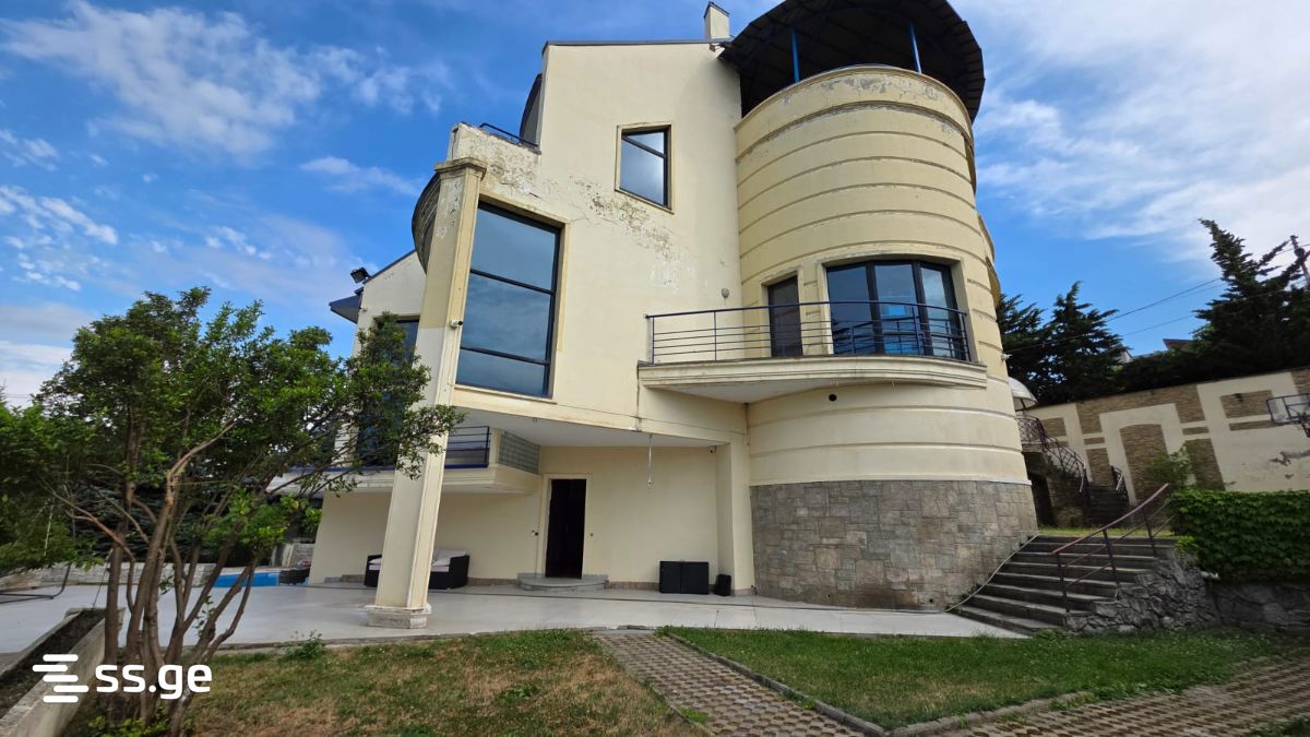 8 Room Summer Cottage For Sale view 6