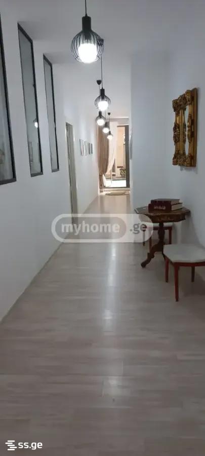5 room Flat For Rent. Vake – další