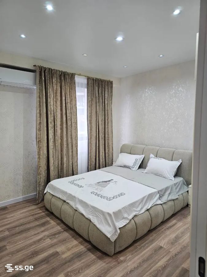 4 room Flat For Rent. Vake - Vista 3
