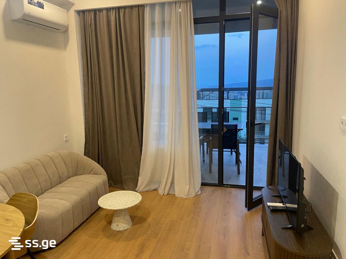 2 room Flat For Rent. Lisi lake - Aanzicht 2