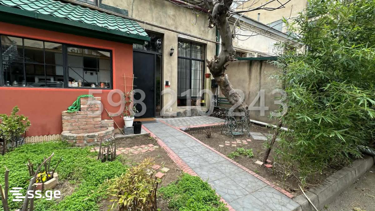 3 room Private House For Rent. Vake - Aanzicht 6