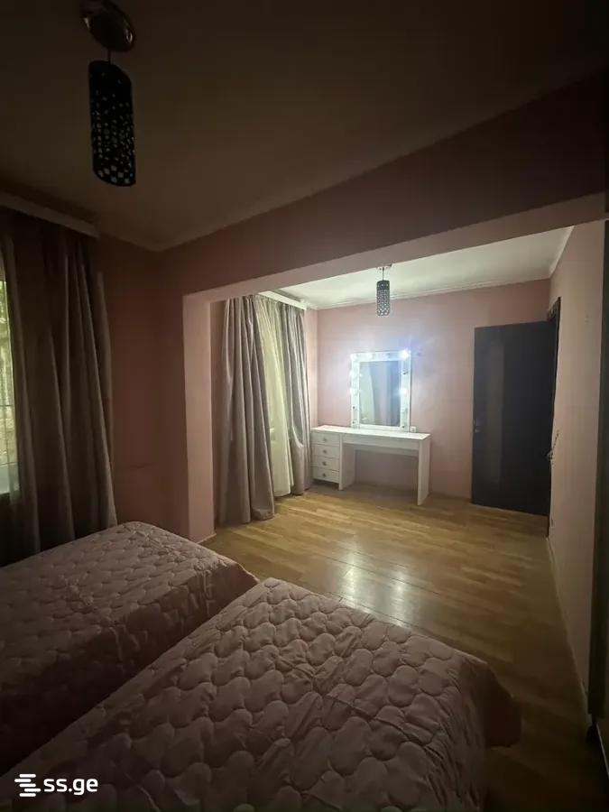 3 room Flat For Rent. Isani - Aanzicht 5