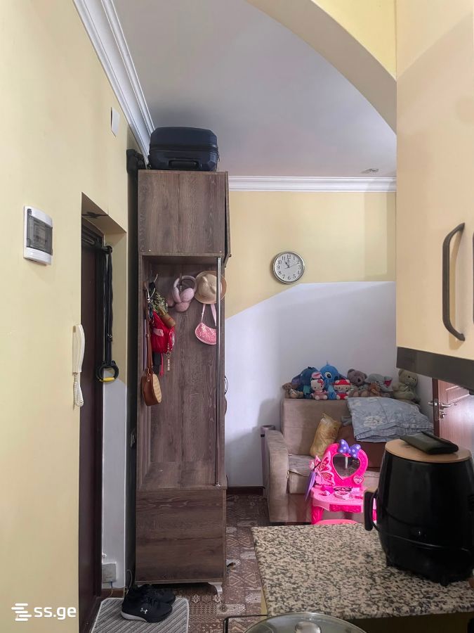 2 room Flat For Sale. Batumi - Ansicht 3