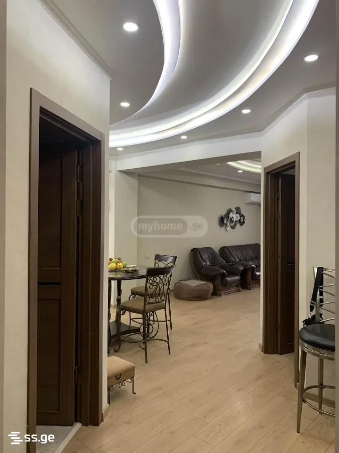 3 room Flat For Rent. Saburtalo - Aanzicht 3