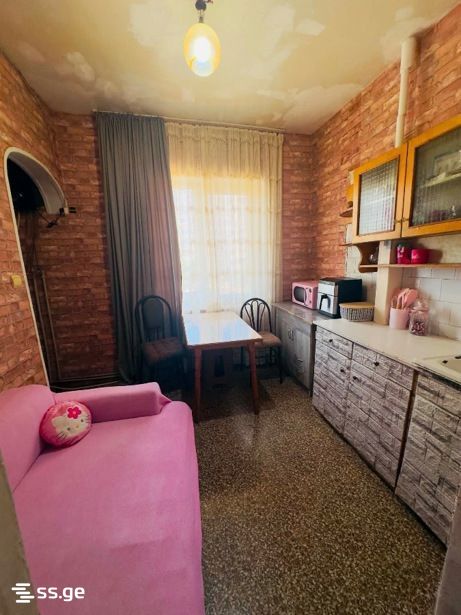 2 room Flat For Sale. Varketili - Widok 2