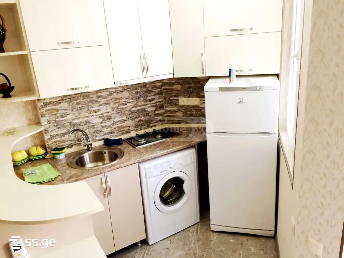 1 room Flat For Rent. Batumi - Pamja 4