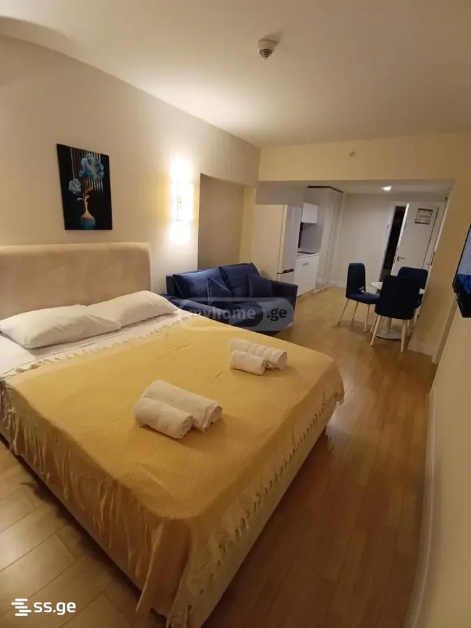 2 room Flat Daily rent. Batumi - Aanzicht 2