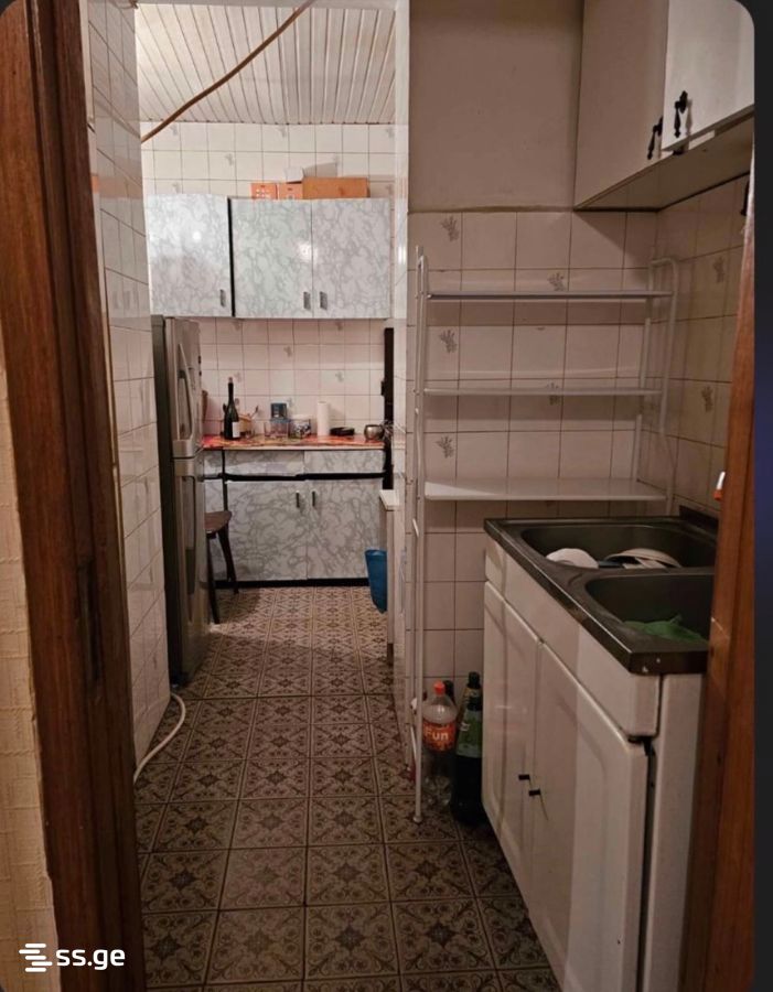 3 room Flat For Rent. Isani - Widok 2