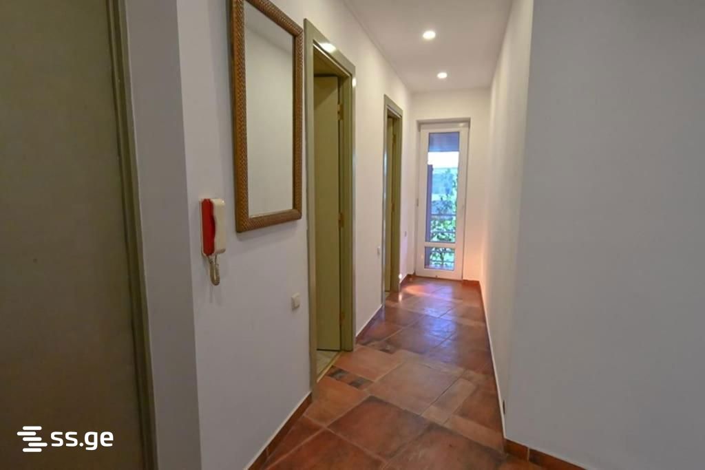 3 room Flat For Rent. Mtatsminda - Więcej