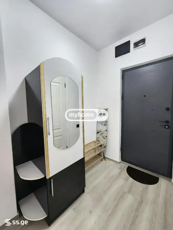 1 room Flat Daily rent. Batumi - Aanzicht 3