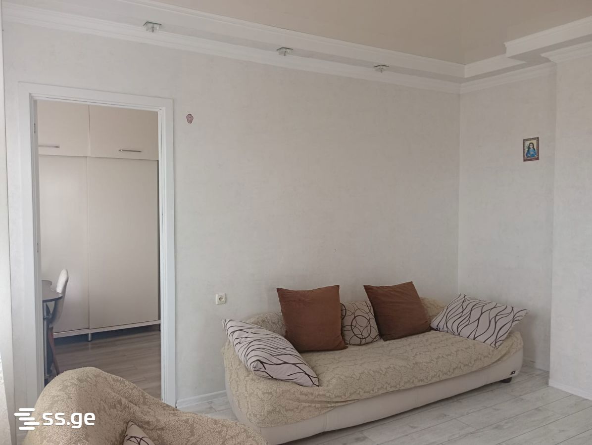 4 room Flat For Rent. Batumi - Vista 5
