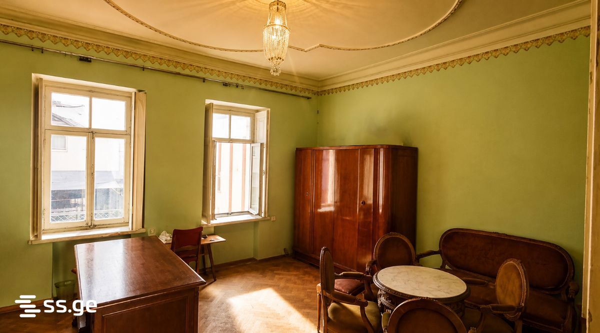 Byt 1 pokoje, 93 m²
