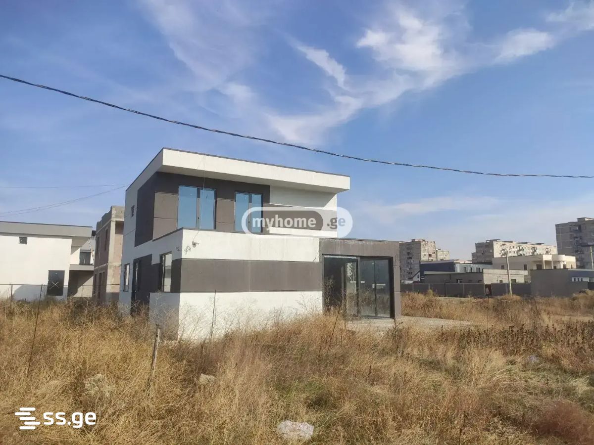 5 Room Private House For Sale view 5