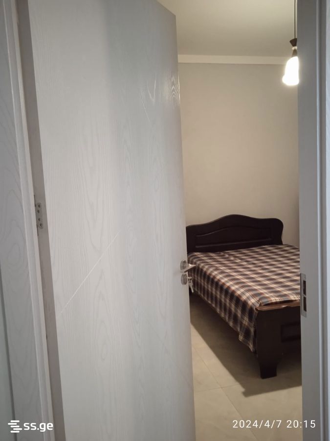 2 room Flat Daily rent. Batumi - Aanzicht 6
