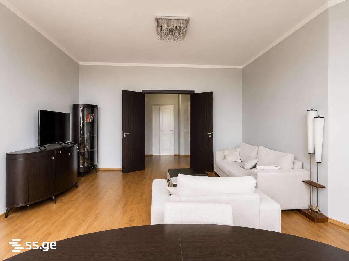 5 room Flat For Rent. Vera - Bild 4