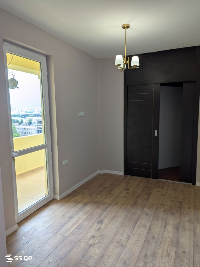 4 room Flat For Sale. Saburtalo - Widok 2