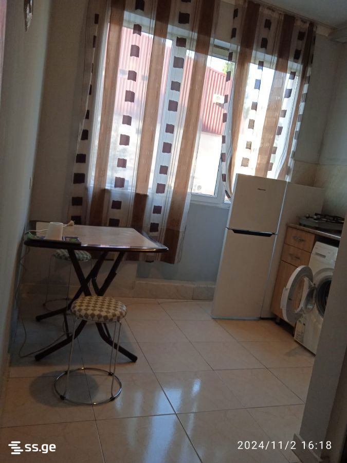 2 room Flat Daily rent. Batumi - Meer