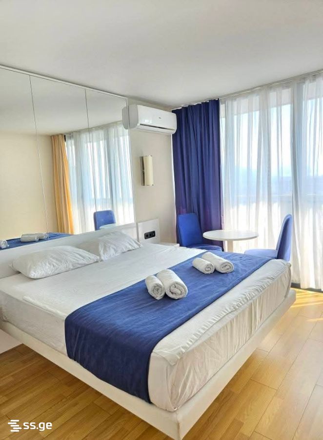 1 room Flat Daily rent. Batumi - Aanzicht 3