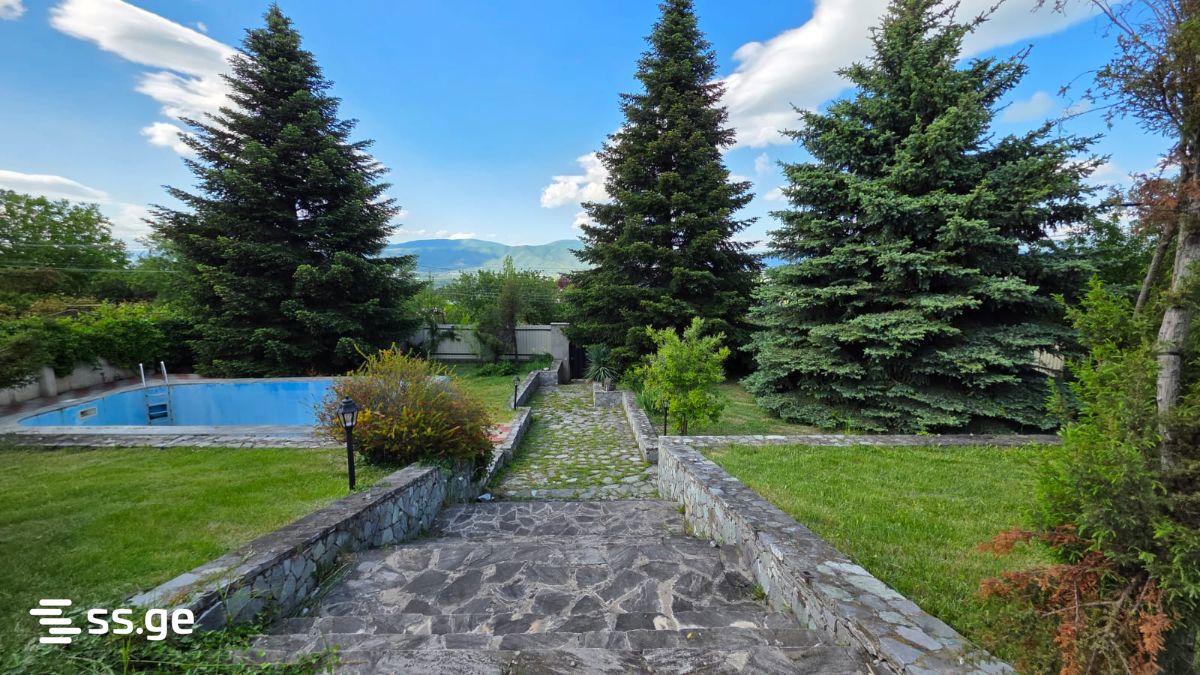 6 Room Summer Cottage For Sale view 2