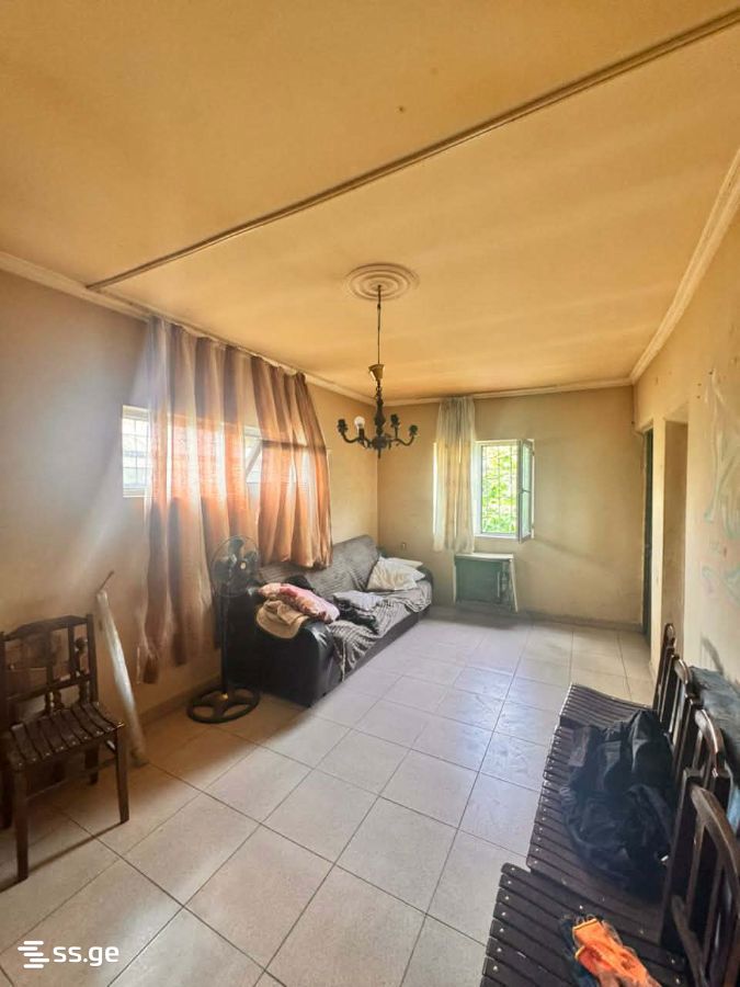 3 Room Private House For Sale view 4