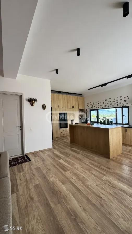 6 Room Private House For Sale view 8