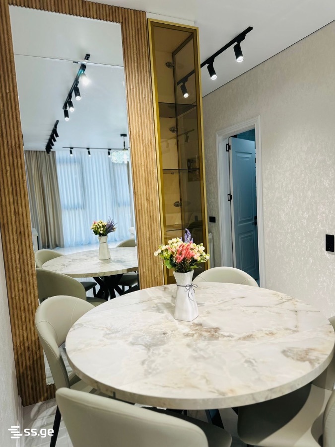 3 room Flat For Sale. Batumi - Więcej