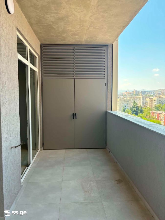 3 room Flat For Sale. Isani - Bild 2