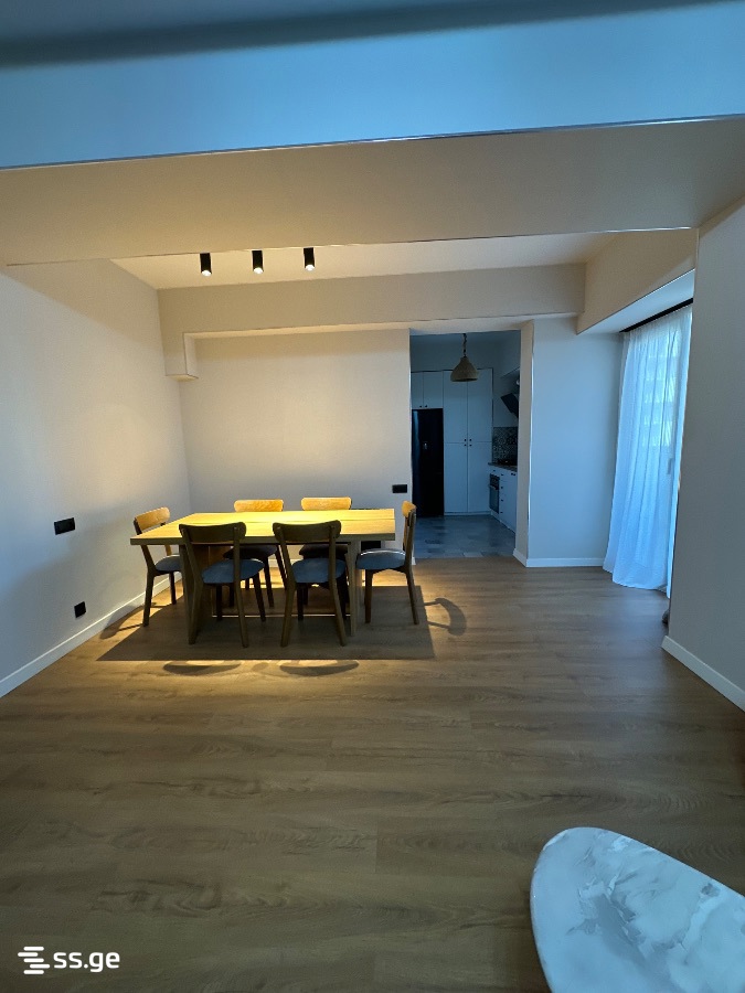 3 room Flat For Sale. Vake - Vista 5