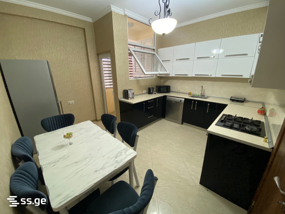 3 room Flat For Rent. Vake - Vista 3