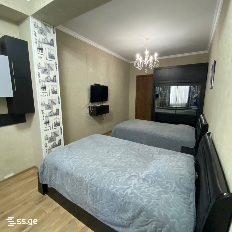 3 room Flat For Rent. Vake - Más