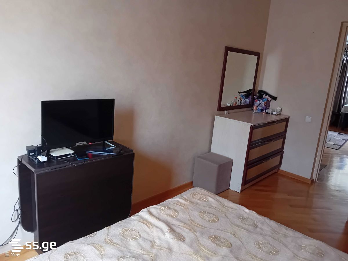 5 room Flat For Sale. Vazisubani - Altro