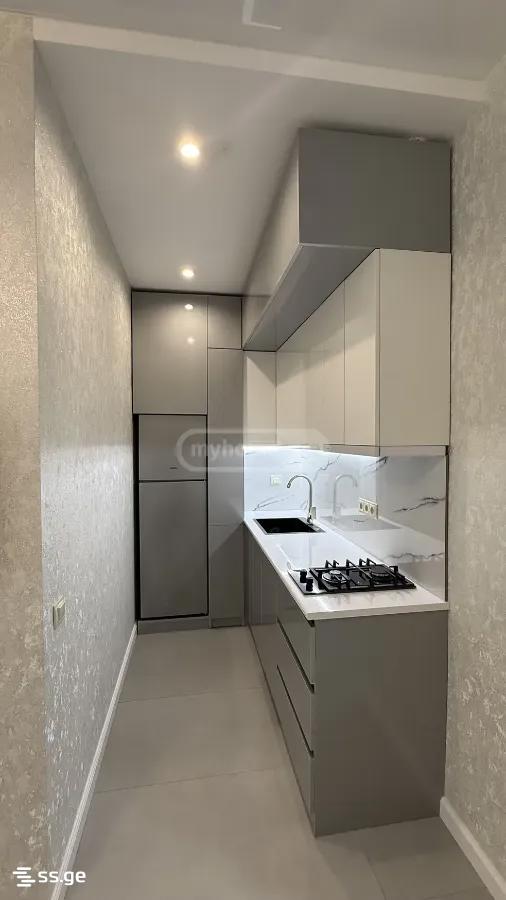 2 room Flat For Sale. Batumi - Bild 2