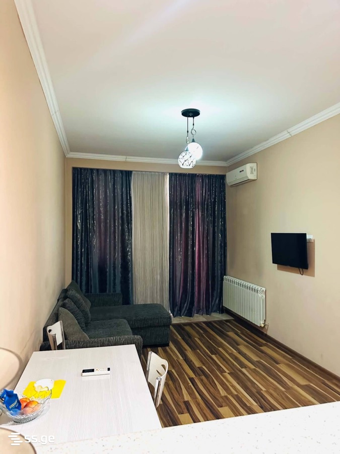 2 room Flat For Rent. Batumi - Vista 3