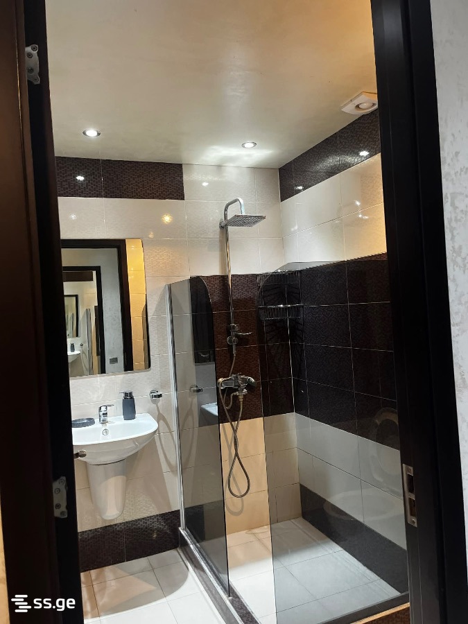 1 room Flat Daily rent. Batumi - Bild 5