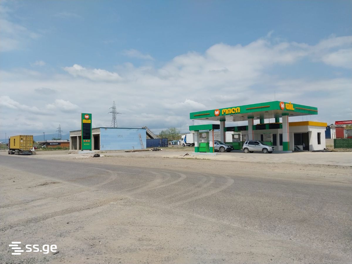 Commercial Space For Rent. Zestaphoni view 3