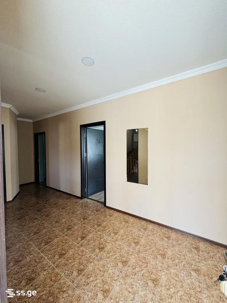 5 room Private House For Sale. Digomi - Aanzicht 6