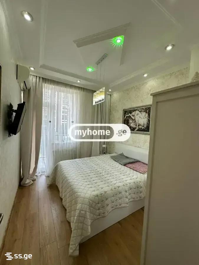3 room Flat For Rent. Isani – pohled 3