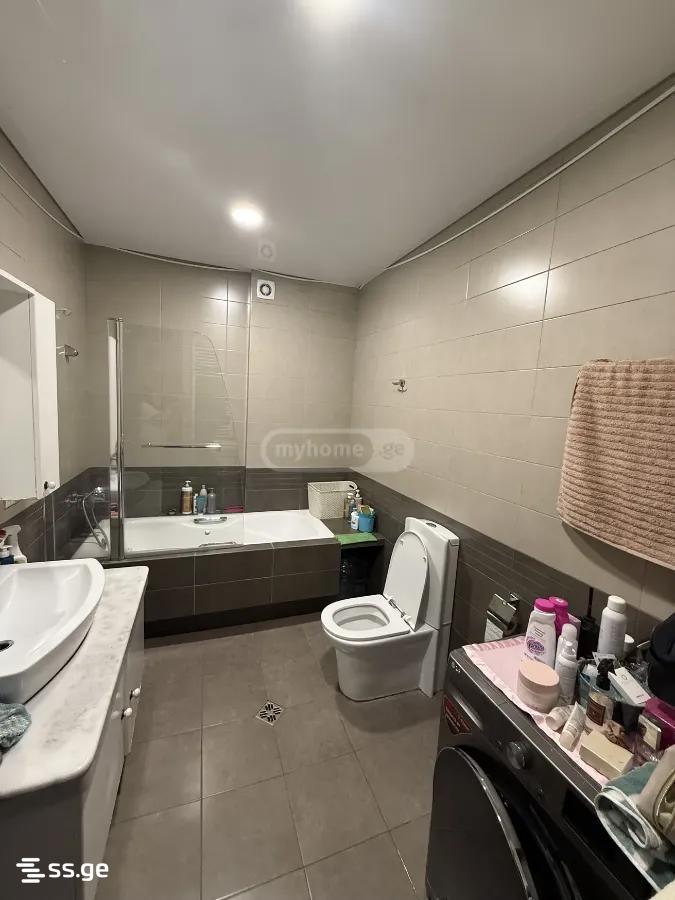 4 room Flat For Rent. Isani - Aanzicht 2