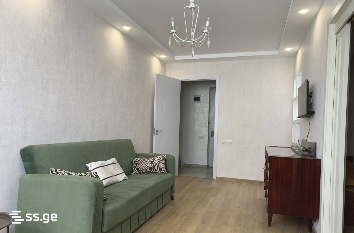 3 room Flat For Rent. Saburtalo - Aanzicht 2