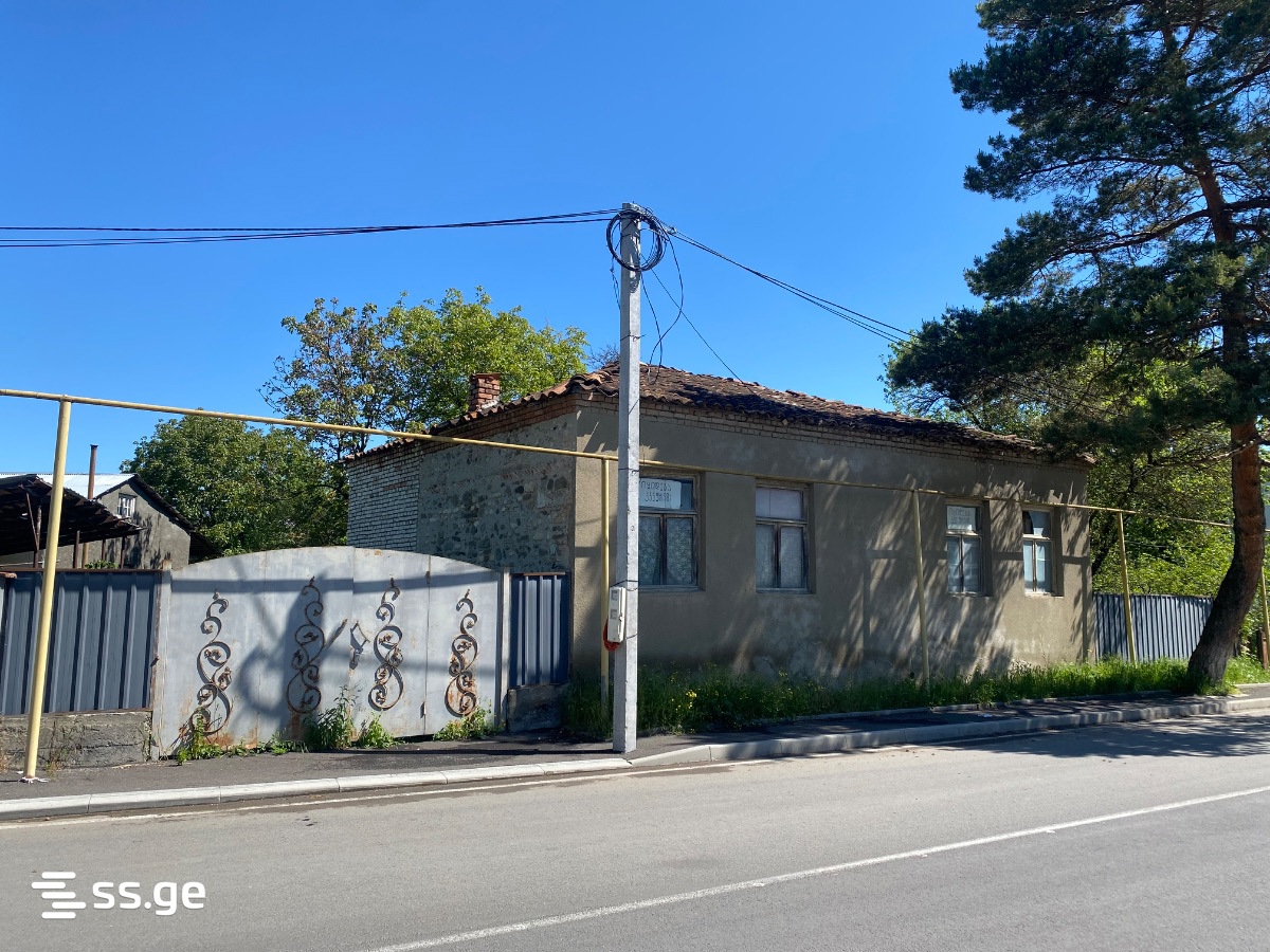 4 Room Private House For Sale view 3