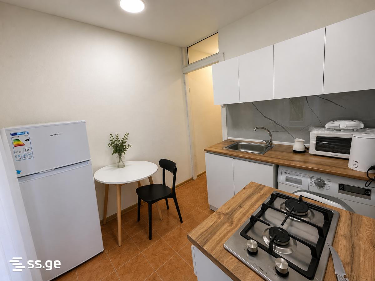 2 room Flat For Rent. Saburtalo - Aanzicht 2